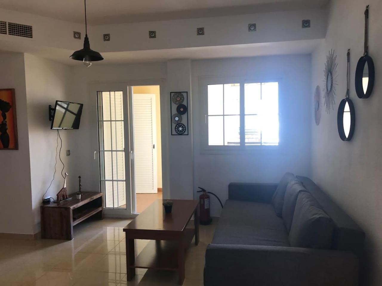 Espectacular Residencial En 1A Linea Con Piscina Apartment Benajarafe Ngoại thất bức ảnh