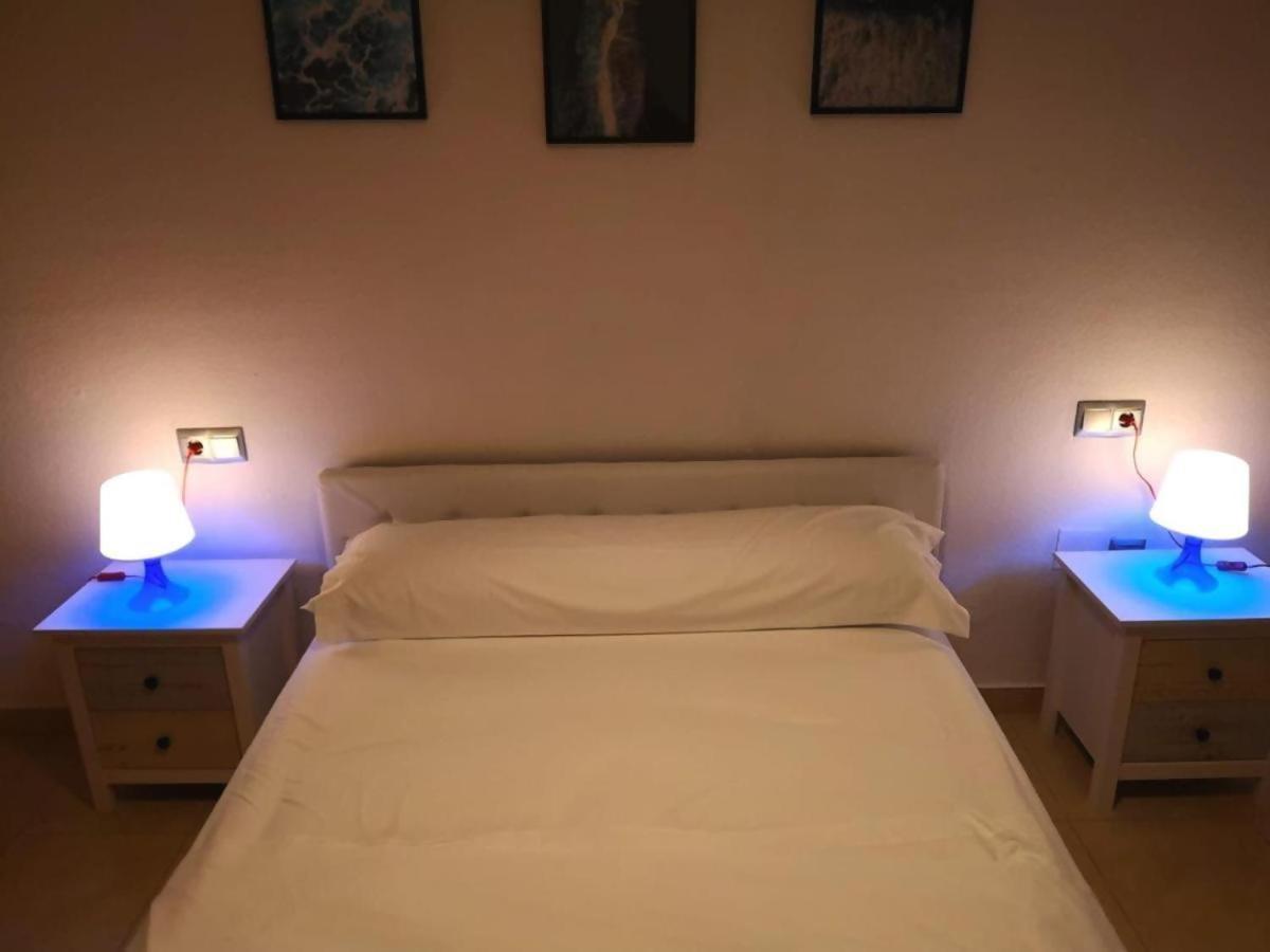 Espectacular Residencial En 1A Linea Con Piscina Apartment Benajarafe Ngoại thất bức ảnh